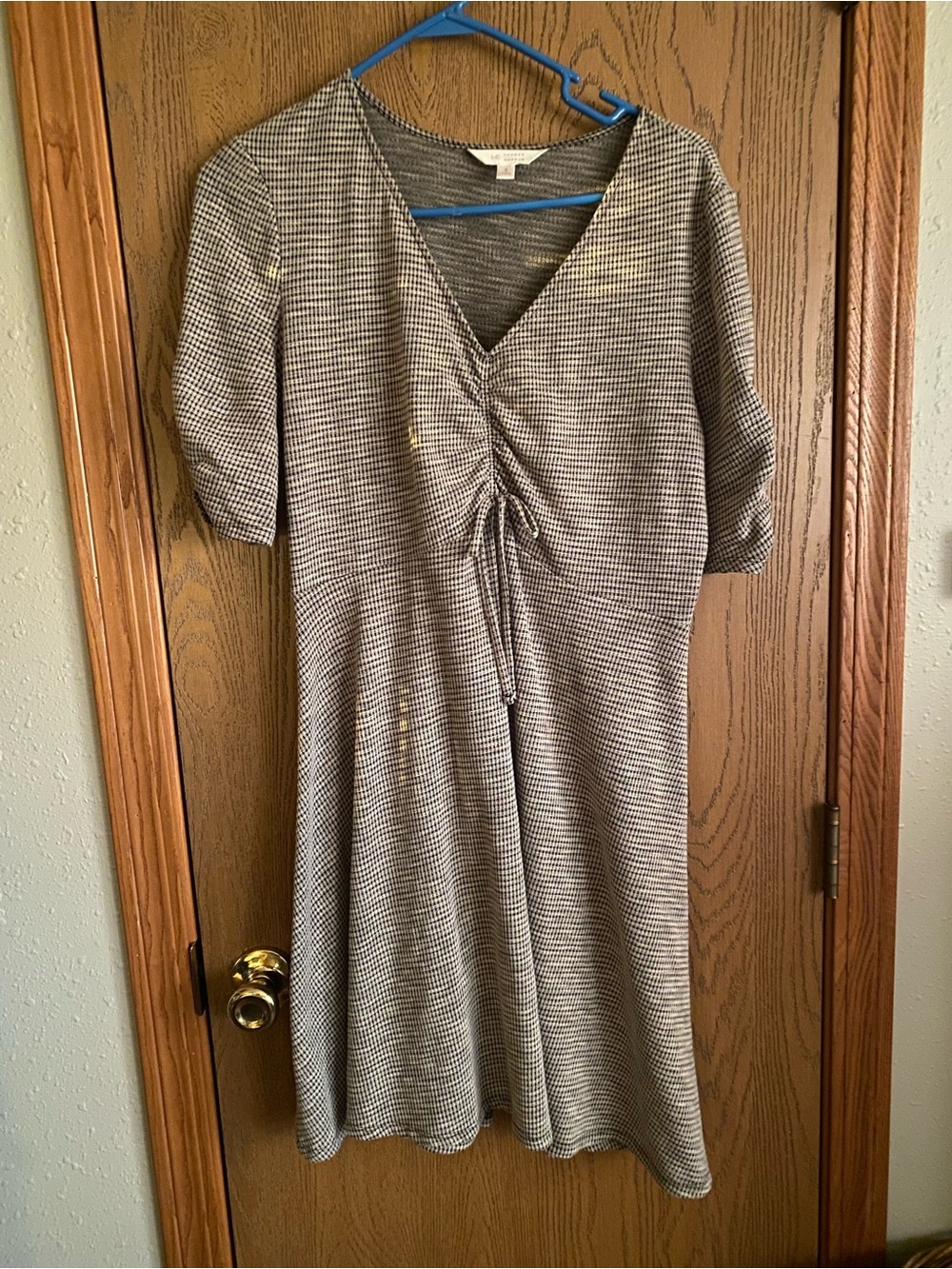 LC Lauren Conrad Beige and Black Houndstooth V‑Neck Midi Dress